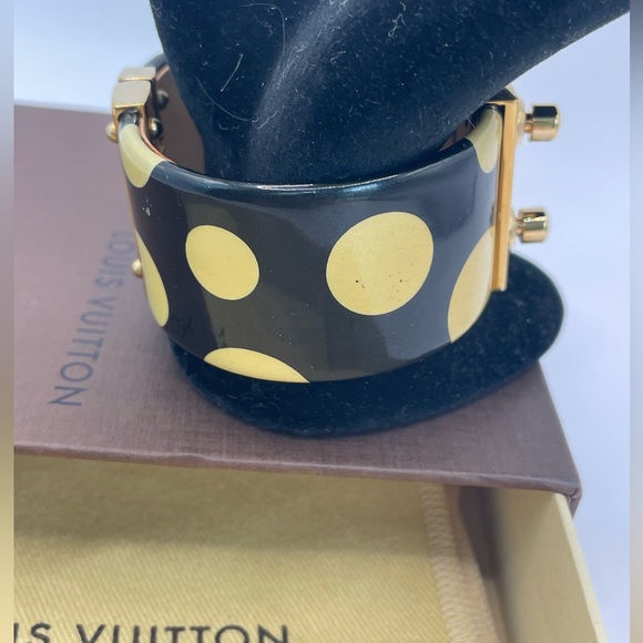 Louis Vuitton + Yayoi Kusama Infinity Dots Cuff Bracelet - Picture 4 of 8